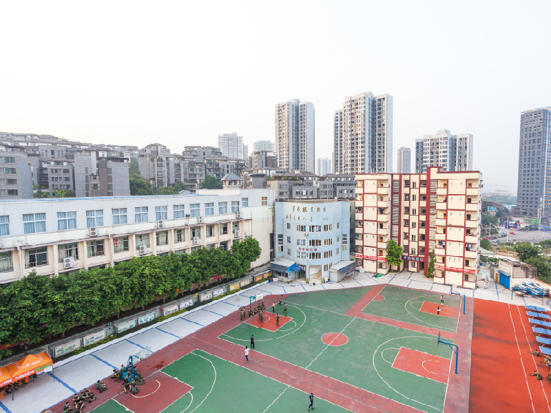 重庆轻轨专业学校校园图片